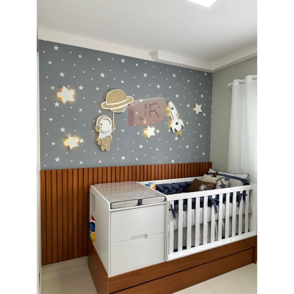 Kit de Luminosos Infantil de Parede - Astronauta, Foguete e Planeta em MDF com Luz LED a Pilhas - Imagem 3