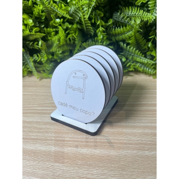 Porta Copos MDF Branco Flork com Frases Engraçadas 8 cm - Imagem 4