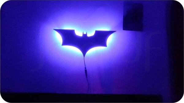 Luminária Batman Morcego Bivolt LED MDF Decorativa Infantil - Imagem 3