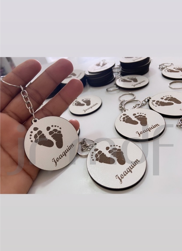 Chaveiro Pezinho Personalizado com Nome