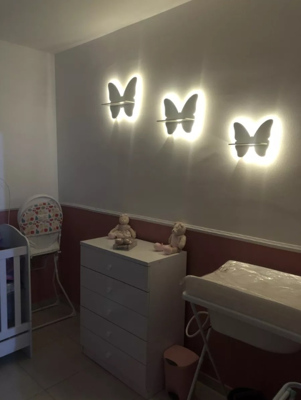 Trio Borboletas PMG Com Prateleira Luminosa de Led Sem Fio